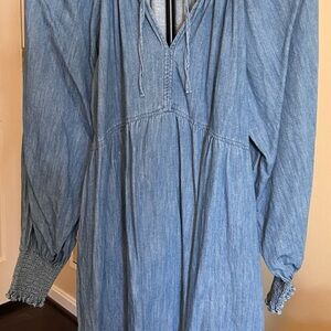 Old Navy Light Blue Chambray Midi Dress